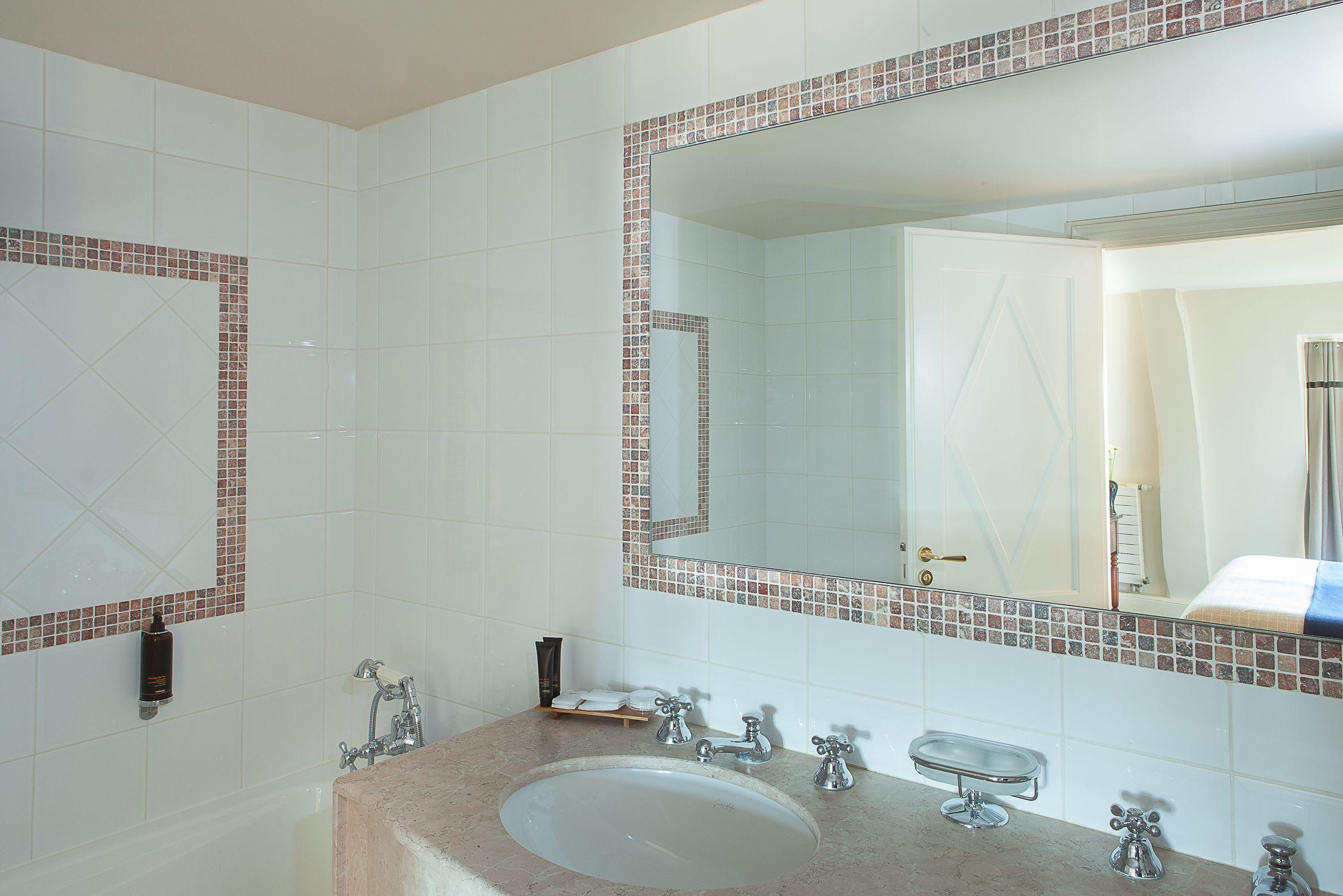 Hotel Brighton - Esprit De France 4*